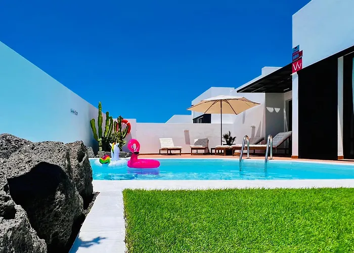 Vila El Salto 37 - Rinnovata 2023, Piscina Riscaldata, Sole Tutto Il Giorno! Wi-fi, Massima Privacy, Ottima Posizione Playa Blanca (Lanzarote)