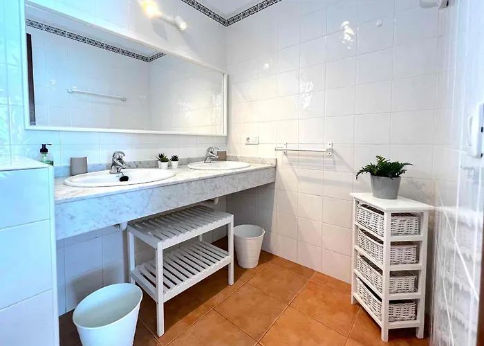 El Salto 37 - Rinnovata 2023, Piscina Riscaldata, Sole Tutto Il Giorno! Wi-fi, Massima Privacy, Ottima Posizione Vila Playa Blanca (Lanzarote)