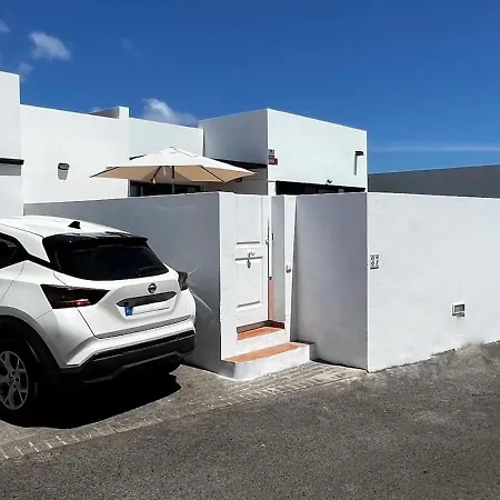 El Salto 37 - Rinnovata 2023, Piscina Riscaldata, Sole Tutto Il Giorno! Wi-fi, Massima Privacy, Ottima Posizione Willa Playa Blanca (Lanzarote)