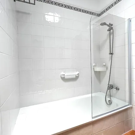 Villa El Salto 37: Renovated Retreat With Heated Pool And All-day Sun Playa Blanca (Lanzarote)