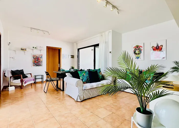 El Salto 37 - Rinnovata 2023, Piscina Riscaldata, Sole Tutto Il Giorno! Wi-fi, Massima Privacy, Ottima Posizione * Playa Blanca